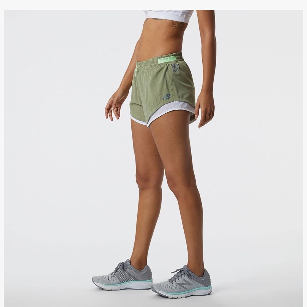 New balance runners shorts - Picture 2 of 6